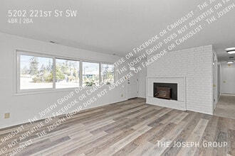 5202 221st St SW in Mountlake Terrace, WA - Building Photo - Building Photo