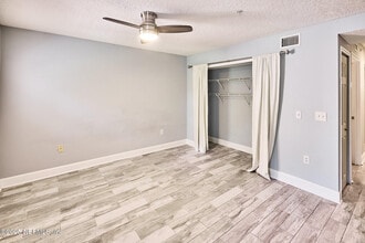 114 18th Ave N in Jacksonville Beach, FL - Building Photo - Building Photo