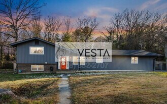 23 Norman Rd in Fletcher, NC - Building Photo