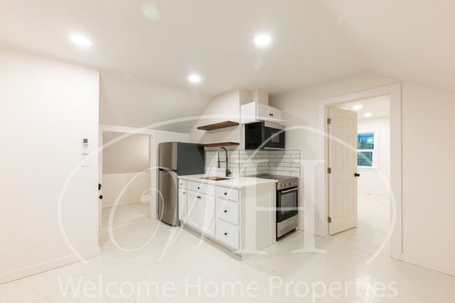 310 SE 6th St in College Place, WA - Building Photo - Building Photo