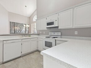 2913 Eagles Nest Dr in Bedford, TX - Building Photo - Building Photo