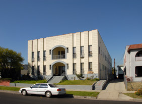 119 N Park View St in Los Angeles, CA - Building Photo