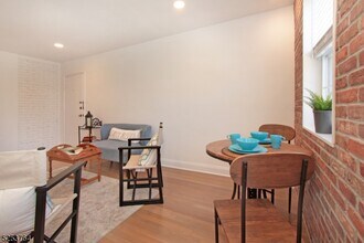 378 Claremont Ave in Montclair, NJ - Building Photo - Building Photo