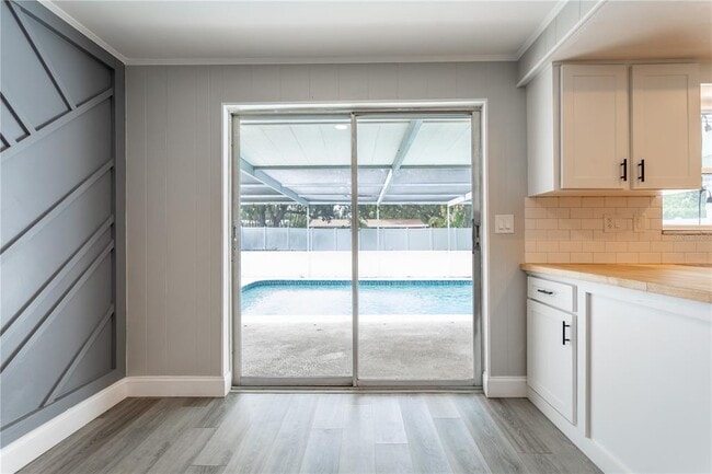 2021 Valley Dr in Dunedin, FL - Building Photo - Building Photo