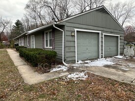 11214 Greenwood Rd in Kansas City, MO - Foto de edificio - Building Photo