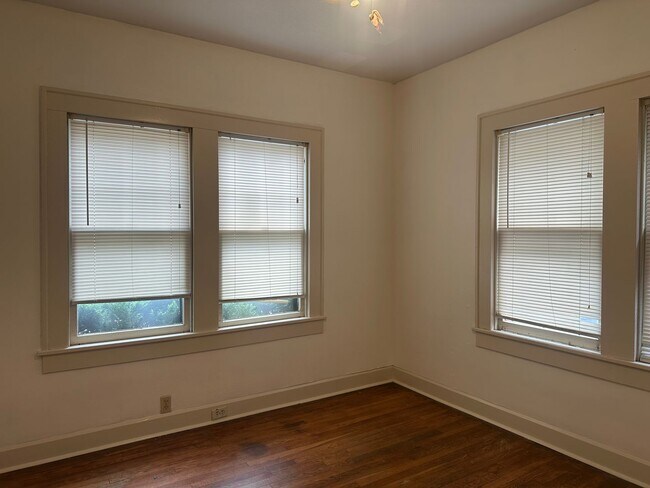 707 Graham Pl-Unit -707 1/2 in Austin, TX - Building Photo - Building Photo