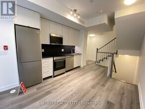 65-861 SHEPPARD Ave in North York, ON - Building Photo - Building Photo