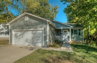 2629 E 5th St in Joplin, MO - Building Photo