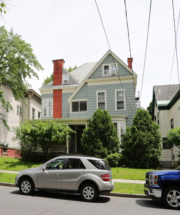 108 S Lake Ave in Albany, NY - Building Photo