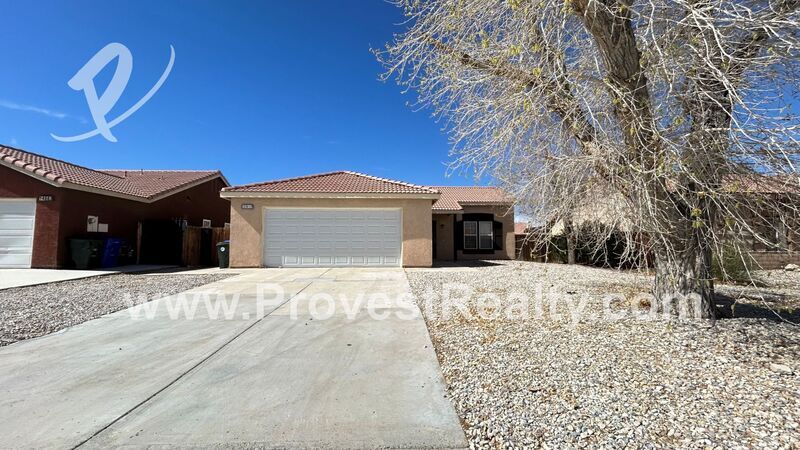 14672 Kimberly St in Adelanto, CA - Building Photo