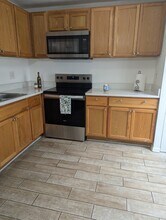 3064 Comte Ct in Virginia Beach, VA - Foto de edificio - Building Photo