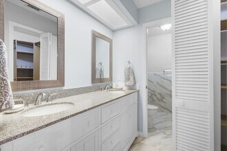 13892 SW 25th Terrace in Miami, FL - Building Photo - Building Photo