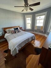 343 Centre St, Unit 3 in Boston, MA - Building Photo - Building Photo