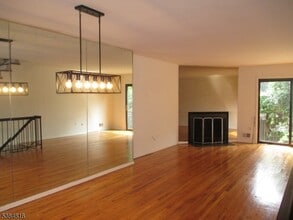 181 Long Hill Rd in Little Falls, NJ - Building Photo - Building Photo