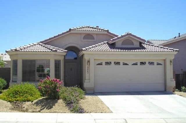 6447 W Prickly Pear Trl in Phoenix, AZ - Building Photo