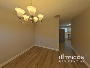 4056 Northwind Dr in Ellenwood, GA - Building Photo - Building Photo