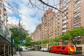 Southgate Apartments in New York, NY - Building Photo - Building Photo