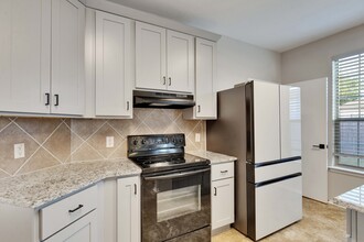 6305 Roseborough Dr in Austin, TX - Building Photo - Building Photo