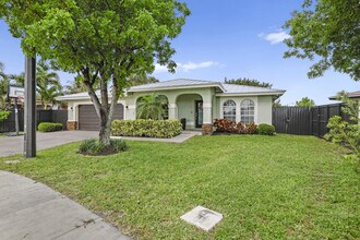 401 NW 16th Pl in Pompano Beach, FL - Building Photo - Building Photo
