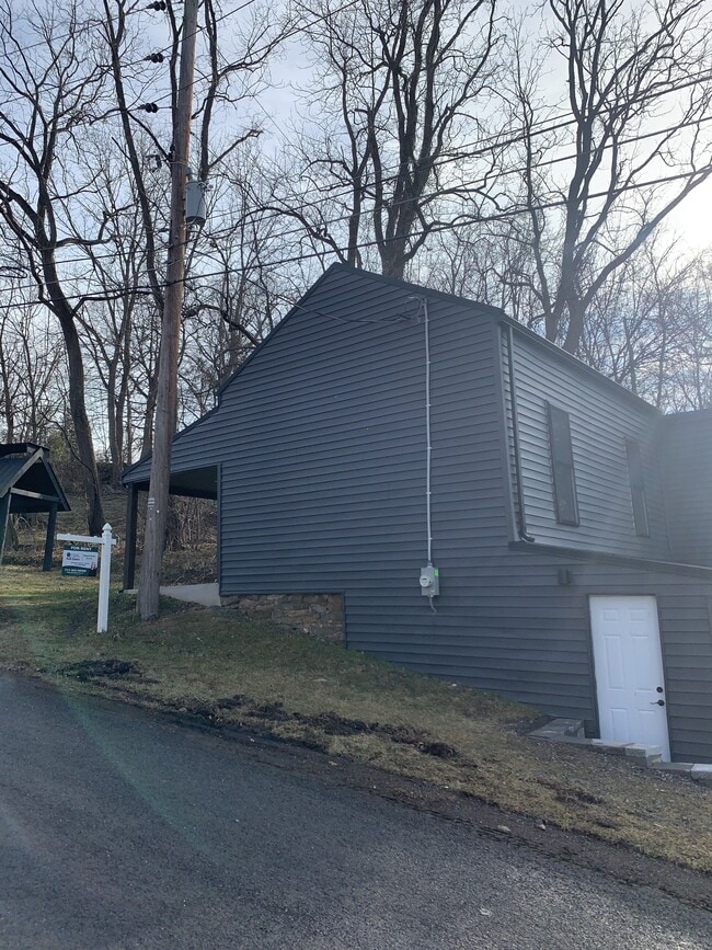 272 River Rd in Dalmatia, PA - Building Photo - Building Photo