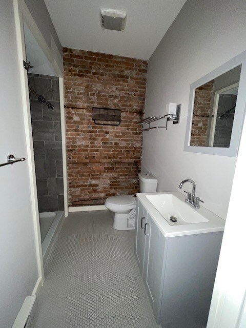 83 Main St in Cooperstown, NY - Building Photo - Building Photo