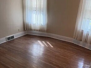 300 North Park Ave in Buffalo, NY - Building Photo - Building Photo