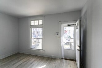 3010 Harlem Ave in Baltimore, MD - Foto de edificio - Building Photo