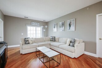 1307 W Lake St in Addison, IL - Building Photo - Building Photo