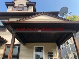 376 Alexander St in Rochester, NY - Building Photo