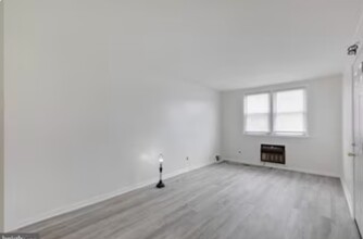 1516 67th Ave, Unit 2nd Floor in Philadelphia, PA - Foto de edificio - Building Photo