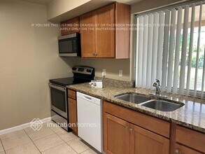 212 SE 43rd Terrace in Cape Coral, FL - Building Photo - Building Photo