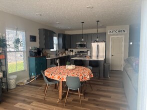 566 Rochdale Run in Delaware, OH - Building Photo - Building Photo