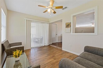 7651 Montague Loop in New Port Richey, FL - Building Photo - Building Photo