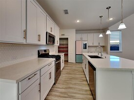 4009 Goldfinch in Melissa, TX - Foto de edificio - Building Photo