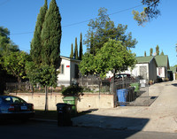 Duplex and Triplex Sold sepeartly in Los Angeles, CA - Foto de edificio - Building Photo