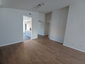 789 Hildale Cir in Vista, CA - Building Photo - Building Photo