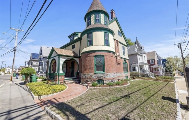 property at 124 Boston Ave