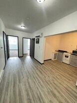 106 W Washington St in Millersburg, IN - Building Photo