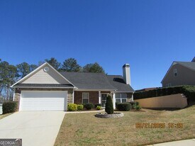 1339 River Club Dr NE, Unit 242 in Conyers, GA - Building Photo