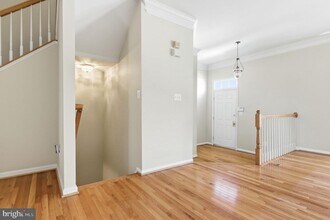 21369 Sawyer Square in Ashburn, VA - Building Photo - Building Photo