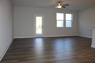 3851 Well Fleet Dr in Fuquay Varina, NC - Building Photo - Building Photo