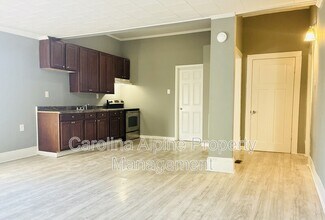 910 Walnut St in Shelby, NC - Building Photo - Building Photo