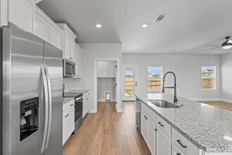 9312 Gladsome Path in Manor, TX - Building Photo - Building Photo