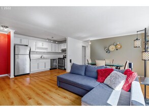 2159 NE Weidler St in Portland, OR - Building Photo - Building Photo