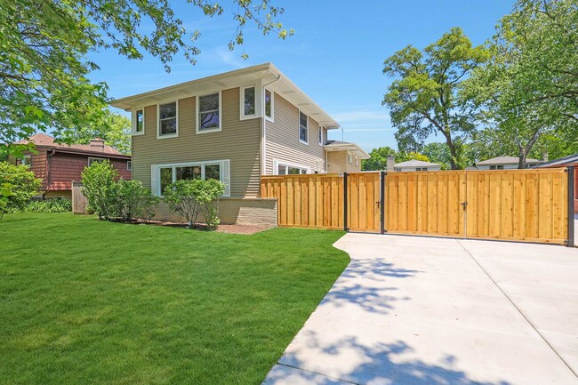 property at 1247 Sherwood Rd