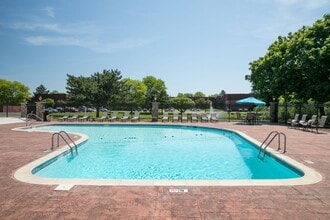 The Villas in Ypsilanti, MI - Foto de edificio - Building Photo