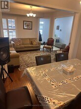 89 Fairwood Cir in Brampton, ON - Building Photo - Building Photo