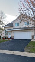 5420 Fawn Meadow Curv SE, Unit 5420 in Prior Lake, MN - Building Photo