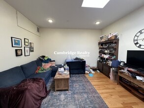 547 Washington St, Unit 6B in Boston, MA - Foto de edificio - Building Photo