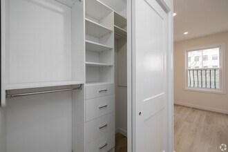 584 Main St in Middletown, CT - Building Photo - Building Photo